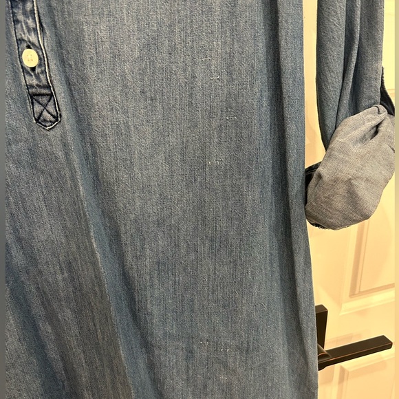 Express Denim Dress with Roll Tab Sleeves Size Medium - Picture 4 of 5